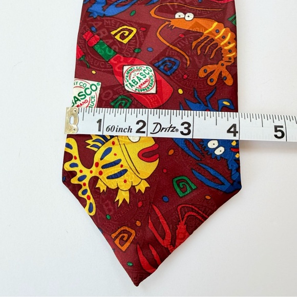 Men’s Tabasco Silk Necktie Shrimp, Fish, And Crab Design - Picture 3 of 4